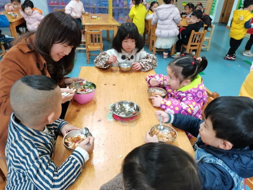 川化润嘉幼稚园聘食品安全指导员 确保幼儿舌尖的安全